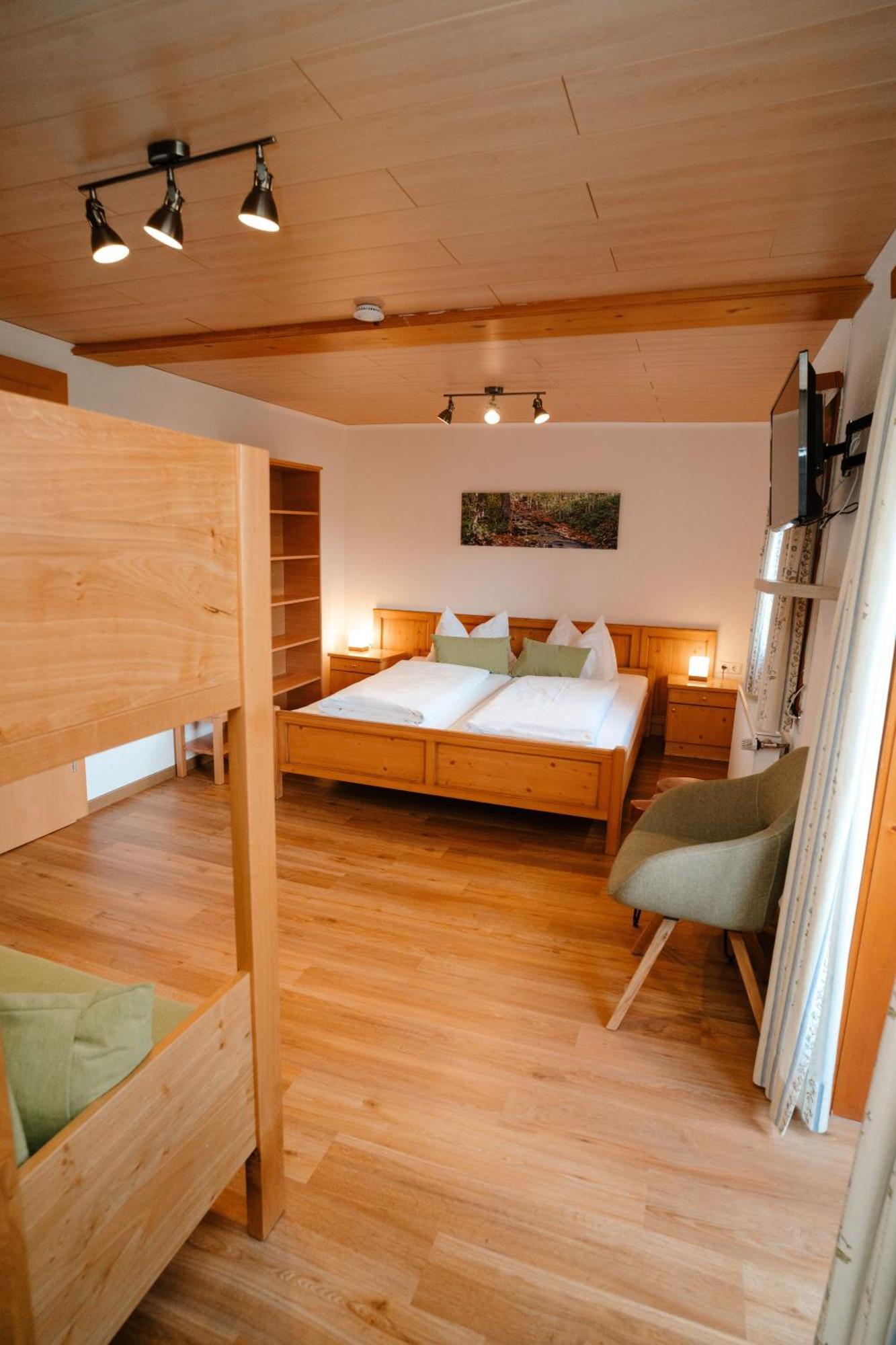 Ertlschweigerhaus Pension - Appartements - Zimmer Donnersbach 外观 照片