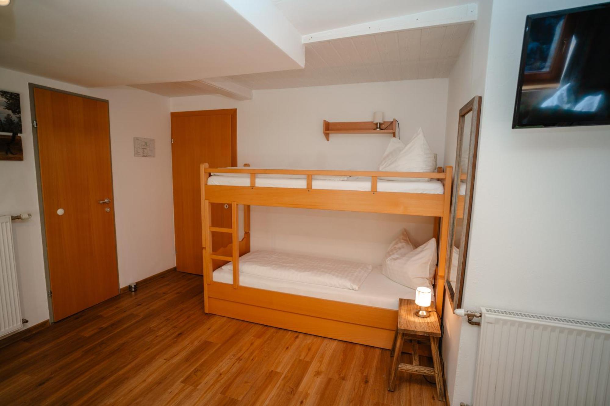 Ertlschweigerhaus Pension - Appartements - Zimmer Donnersbach 外观 照片