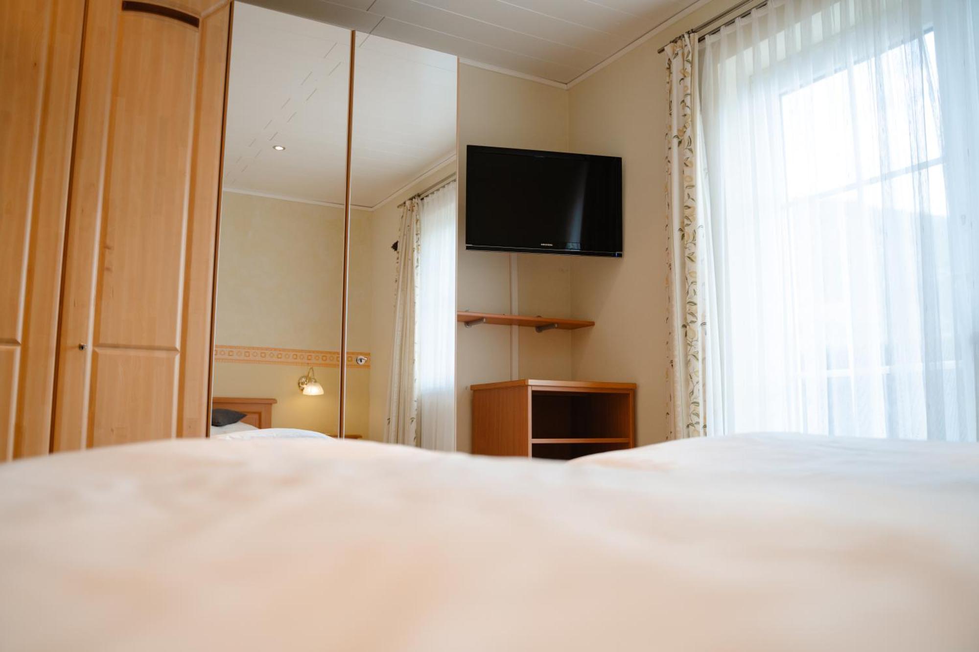 Ertlschweigerhaus Pension - Appartements - Zimmer Donnersbach 外观 照片